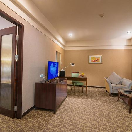 Ruiwan New Century Hotel טיאנג'ין מראה חיצוני תמונה