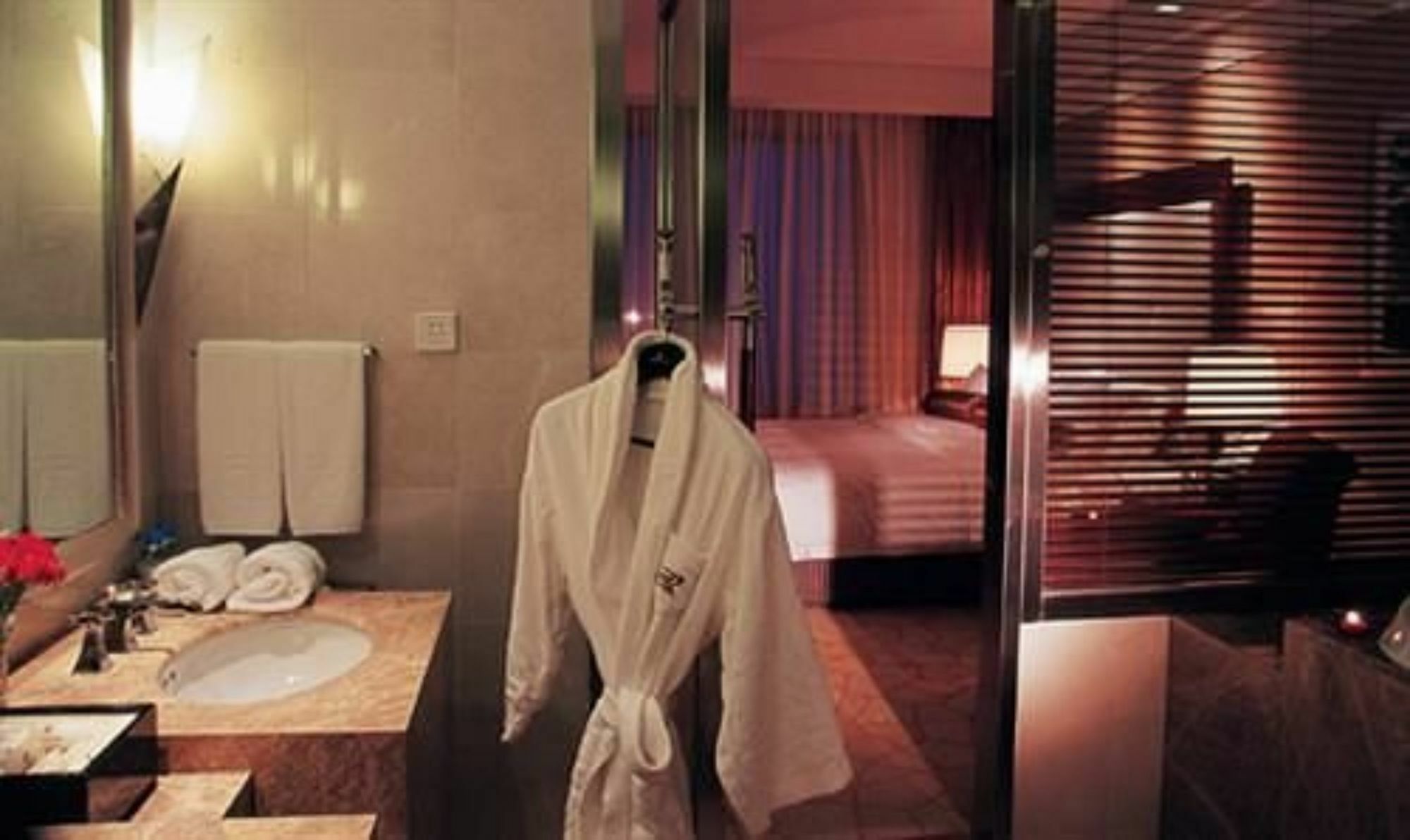 Ruiwan New Century Hotel טיאנג'ין מראה חיצוני תמונה
